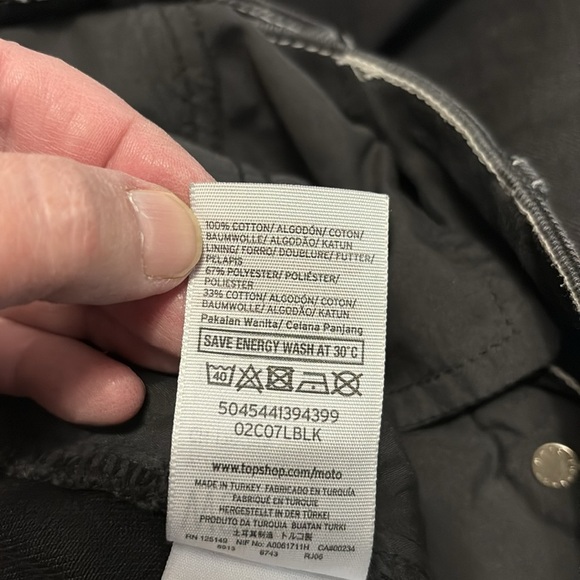 Women’s TopShop Moto 30x32 Wide Leg Distressed Hem Black Jeans - Picture 5 of 8